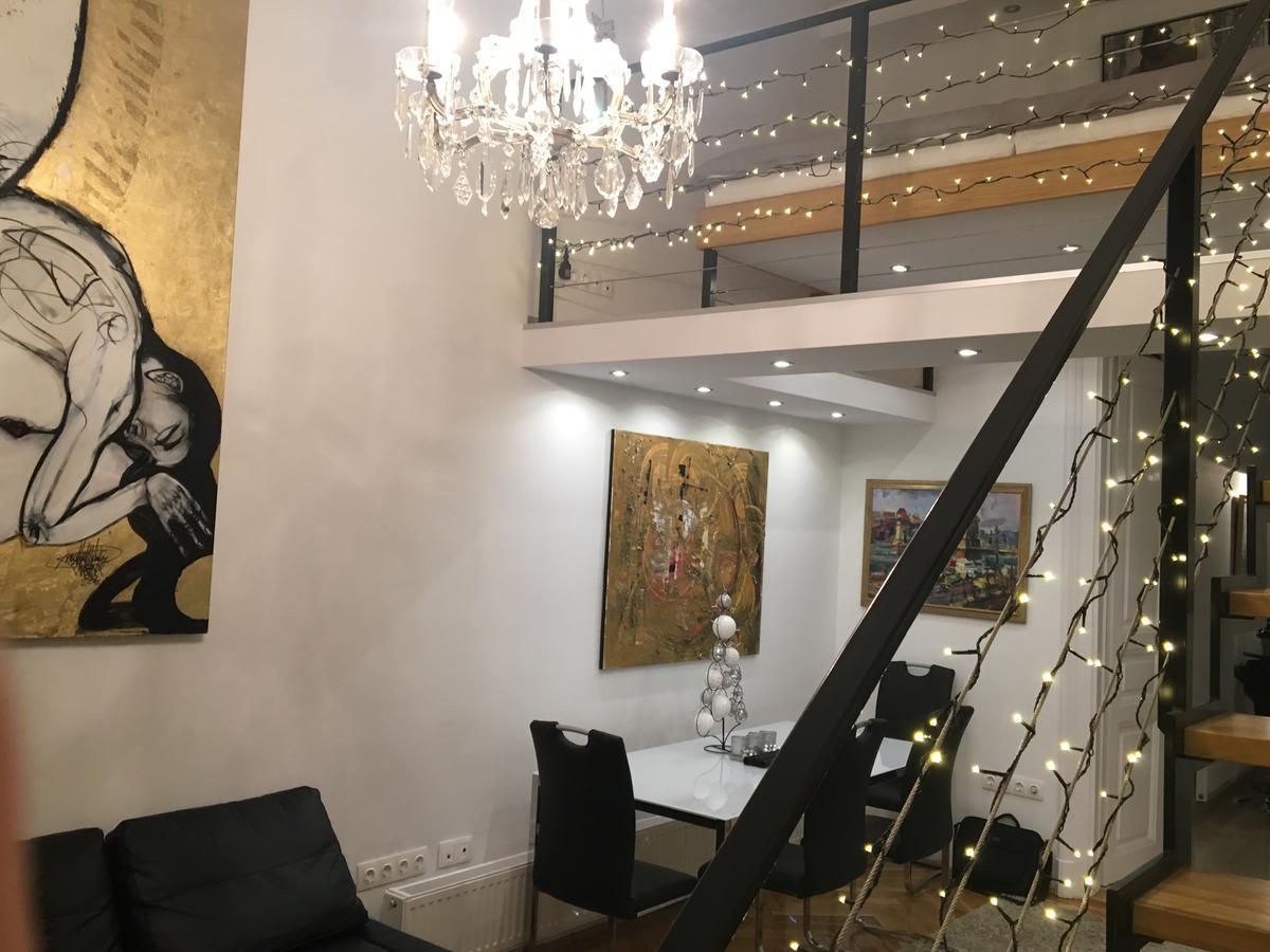 Bridge & Castle Art Apartman